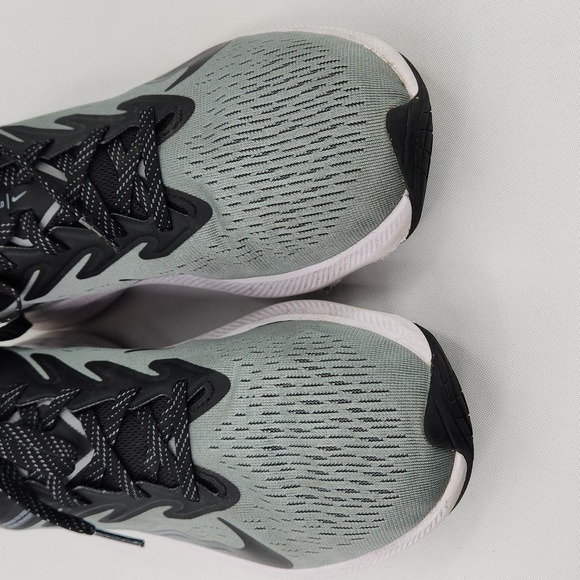 Nike Air Zoom Winflo 7 Running Shoes Gray Black White CJ0291 003 - Picture 6 of 10